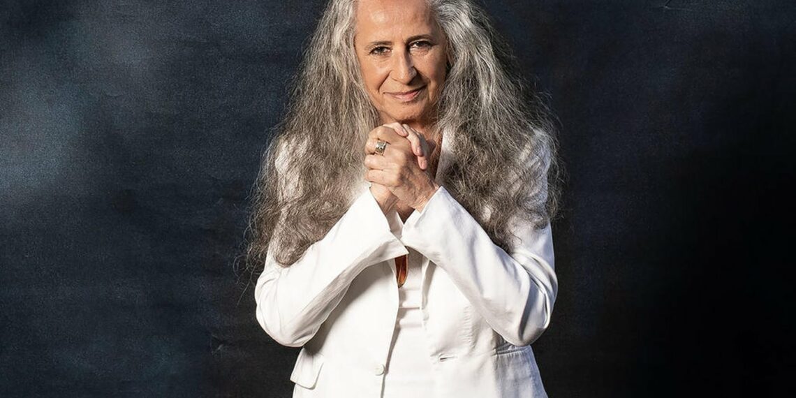 Filme sobre Maria Bethânia terá pré-estreia em Salvador