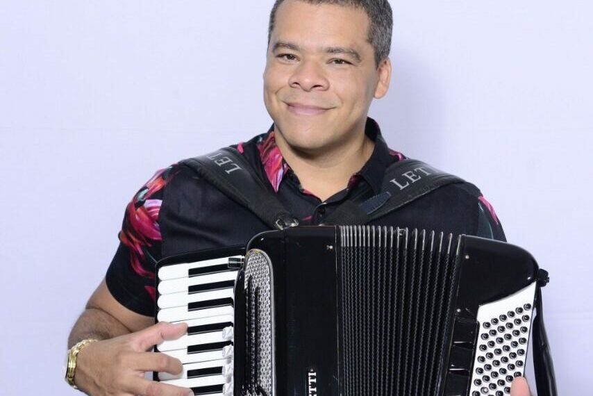 Sanfoneiro Júlio César apresenta projeto ‘Referências’ no Pelourinho