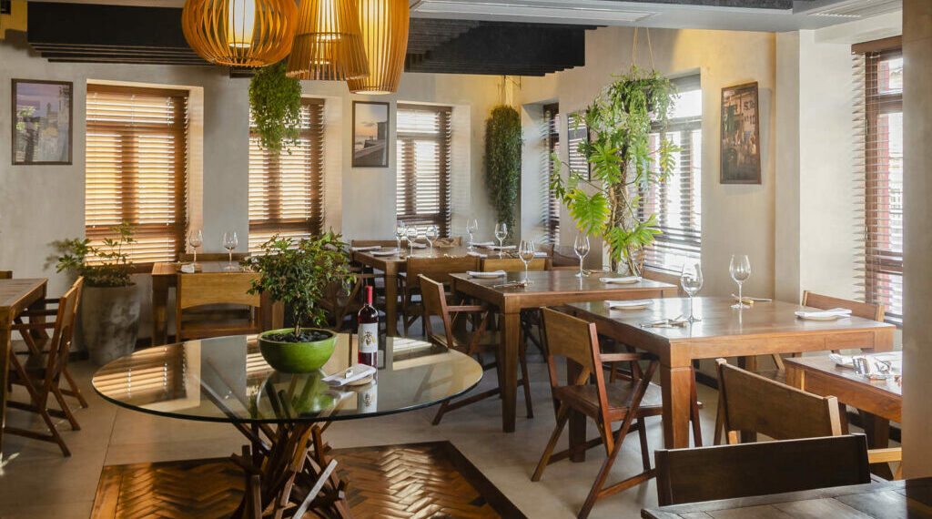 Restaurante Manga celebra 4 anos ao som do Olodum
