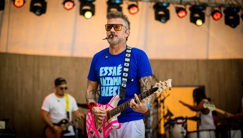 Luau do Staleiro recebe o artista baiano Tuca Fernandes