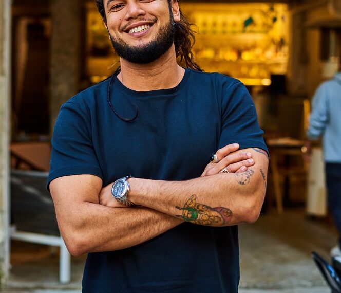 Rodrigo Freire leva um pouco do tempero baiano para fora do país