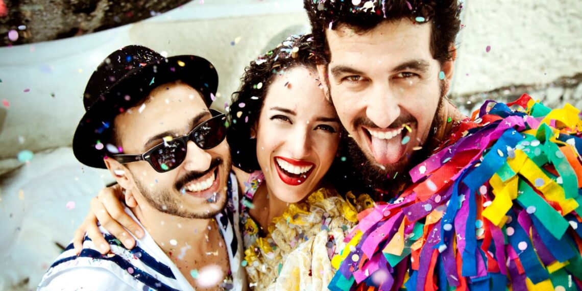 Bailinho de Quinta promove festa à fantansia celebrando a chegada do Carnaval