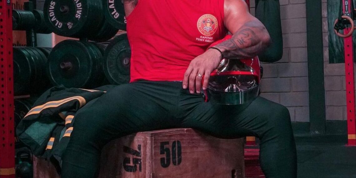 Tony Salles realiza show aberto ao público em Periperi em comemoração ao seu aniversário