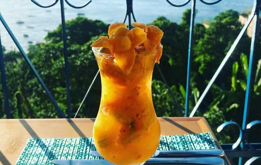 Confira opções de restaurante com vista para o mar em Salvador
