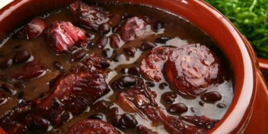 Feijoada da Gratidão celebra 24 anos de tradição ao som de Saulo Fernandes