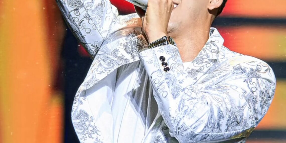 Zé Vaqueiro estreia no camarote Villa Salvador durante o Carnaval na capital baiana