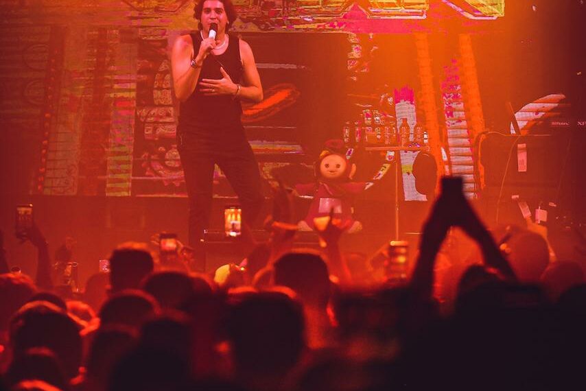 Forró e Piseiro animaram a primeira noite de carnaval do Camarote Club