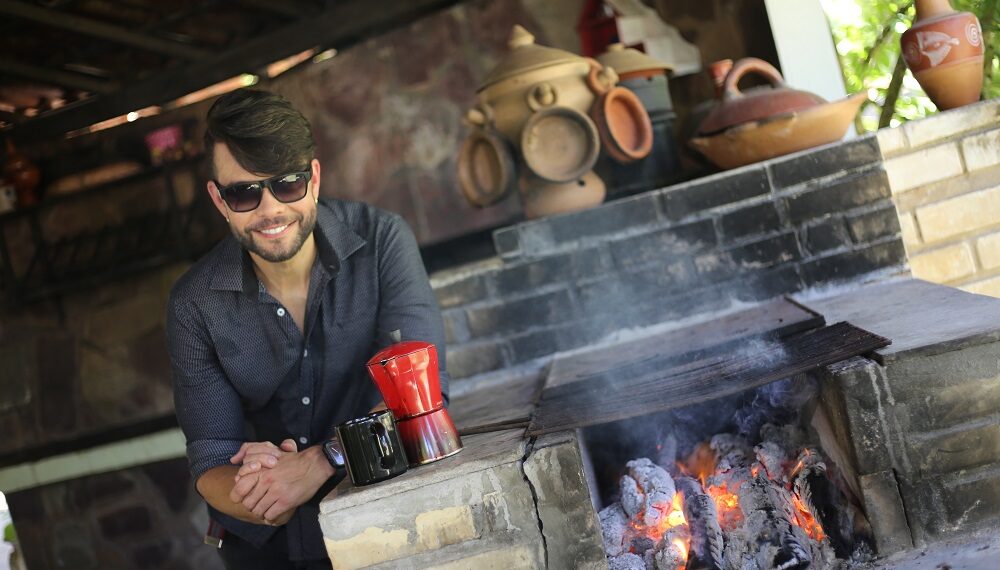 Banda Tio Barnabé lança clipe do novo single “Cantinho”