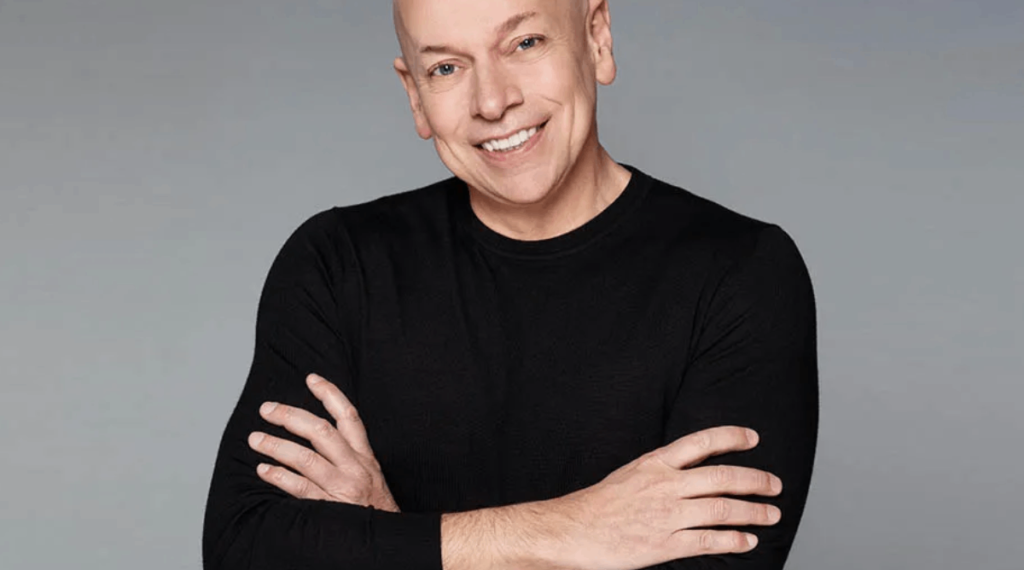 Leandro Karnal se apresenta em Salvador com show “Prazer, Karnal”