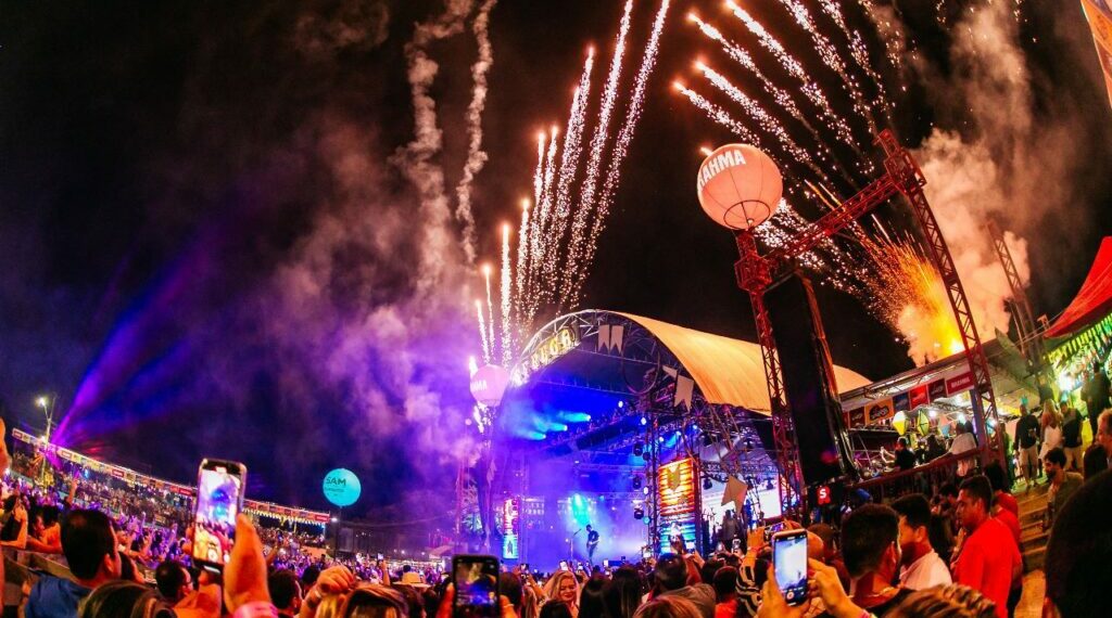 Sfrega anuncia venda ‘no escuro’ com opções all inclusive e open bar