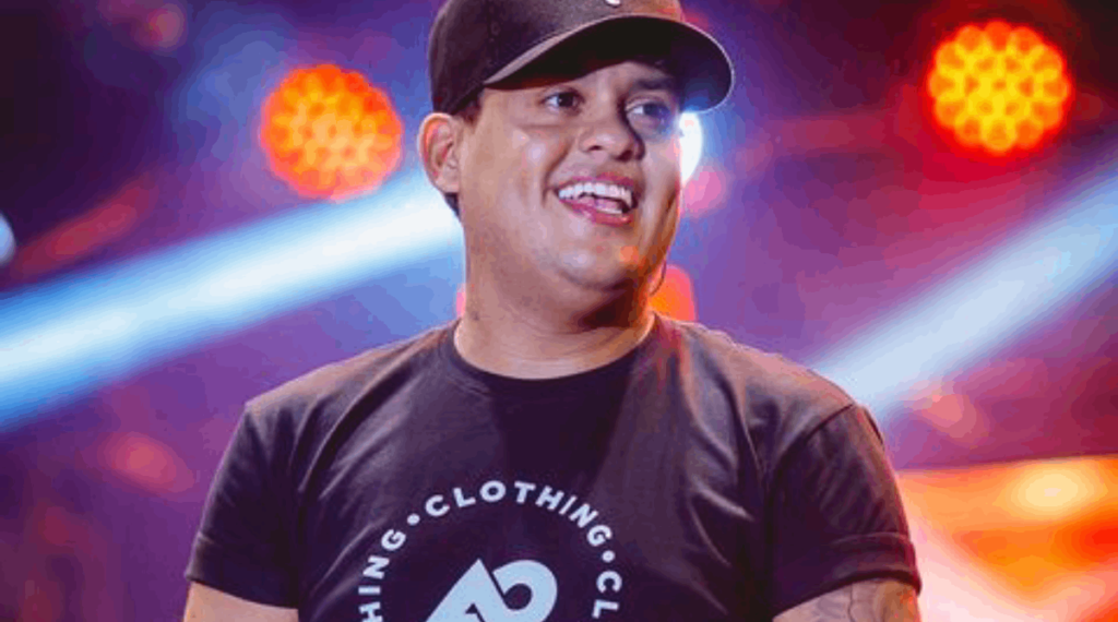 Thiago Aquino substitui Unha Pintada no Modão