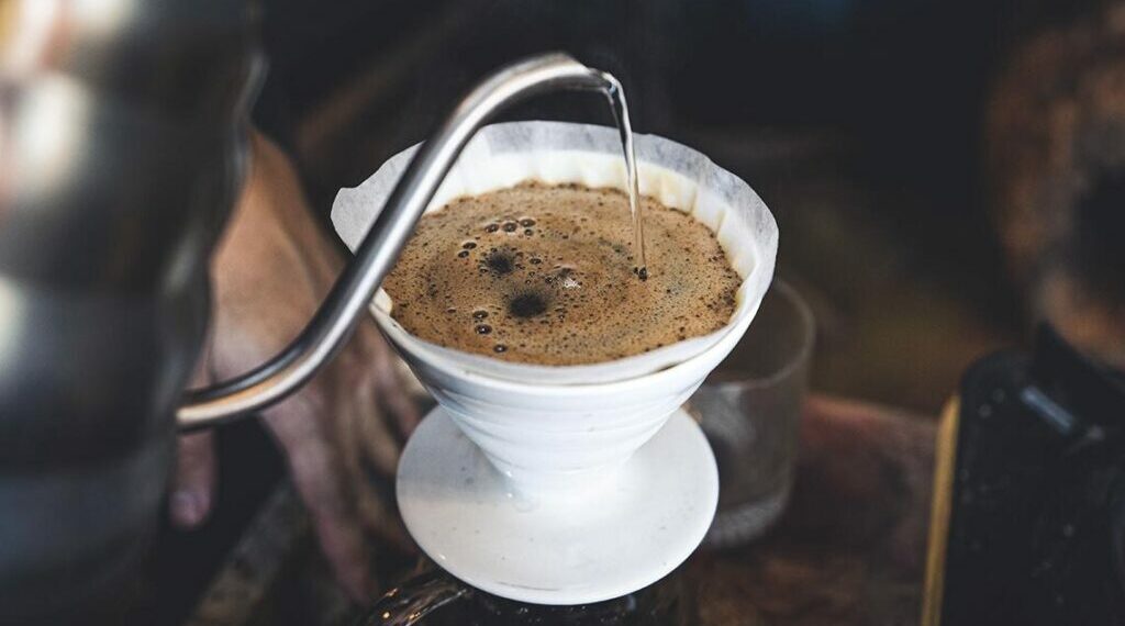 Rede de cafeteria disponibilizará 100 mil cafés gratuitos no Dia Mundial do Café