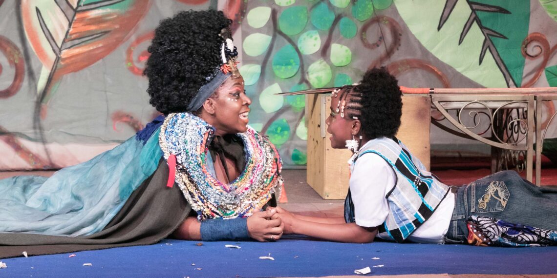 Peça infantojuvenil ‘Dandara na Terra dos Palmares’ realiza curta temporada em Salvador