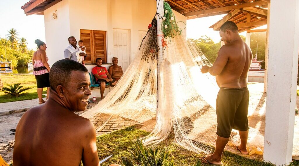 Paseo recebe exposição sobre impacto do derramamento de óleo em comunidades pesqueira