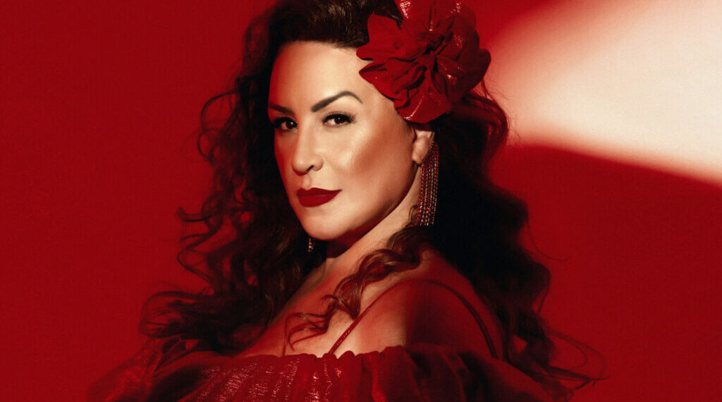 Gina Garcia conta sobre principais referências musicais para show em tributo a Gal Costa