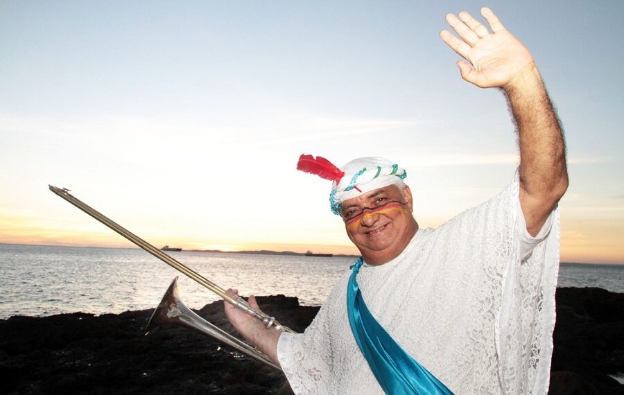 Gerônimo Santana comanda baile retrô no Rio Vermelho com participação de Alexandre Peixe