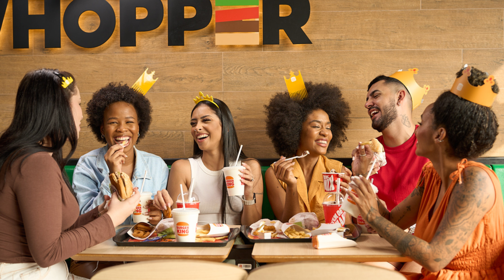 Burger King lança coroas inéditas que celebram diversidade; saiba onde encontrar em Salvador