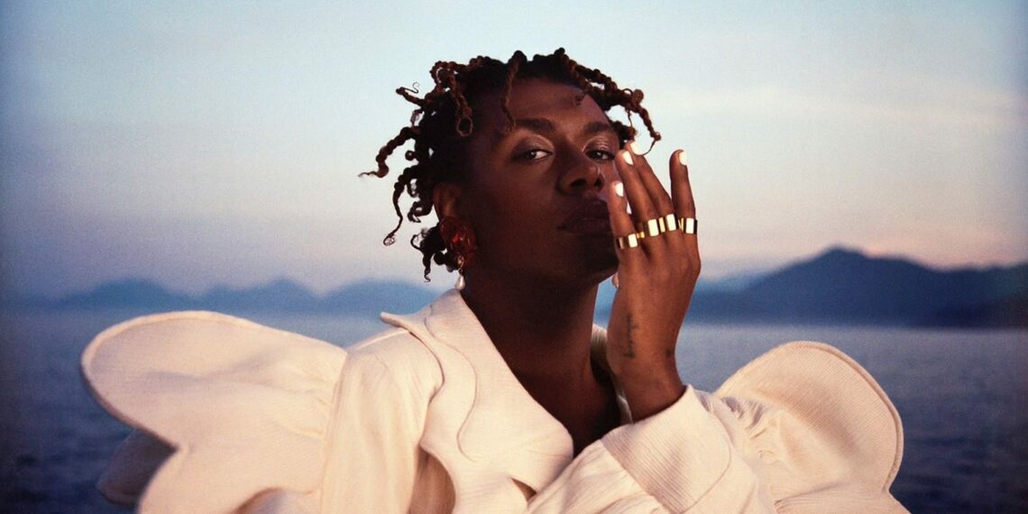 Liniker traz show ‘Índigo Borboleta Anil’ para Salvador; saiba quando