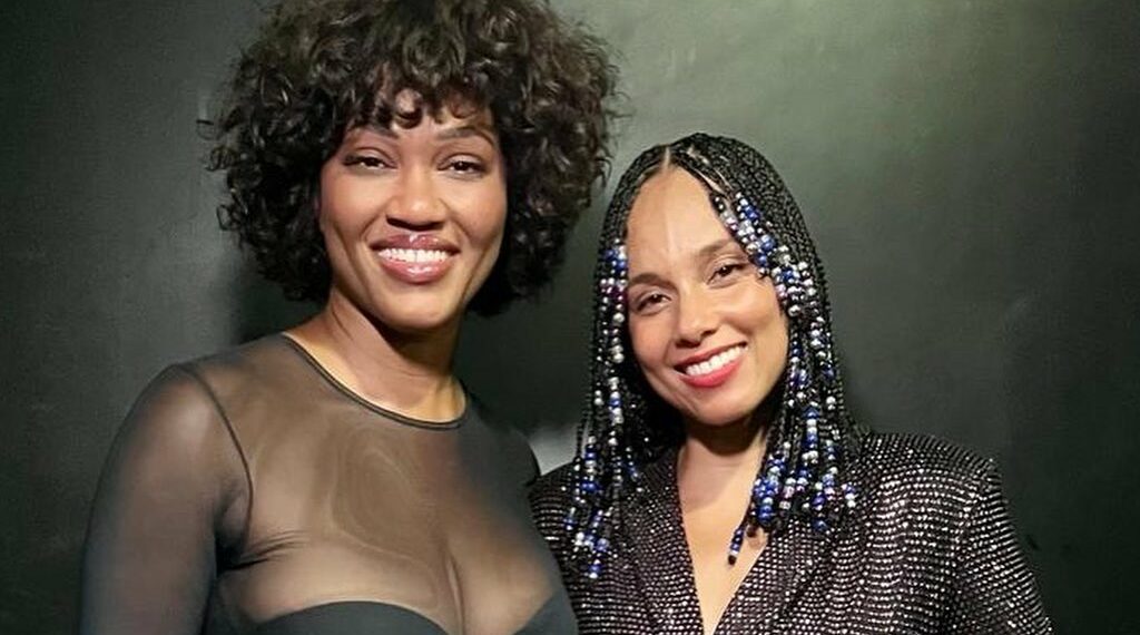 Luedji Luna e Alicia Keys posam juntas em bastidores de show no Brasil