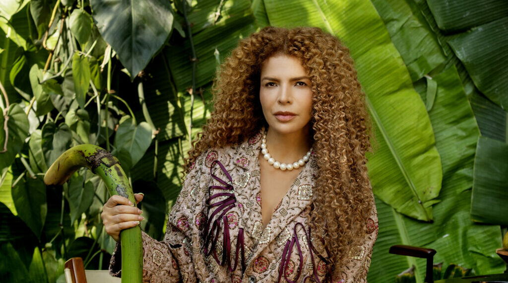 Vanessa da Mata apresenta show ‘Vem Doce’ em Salvador