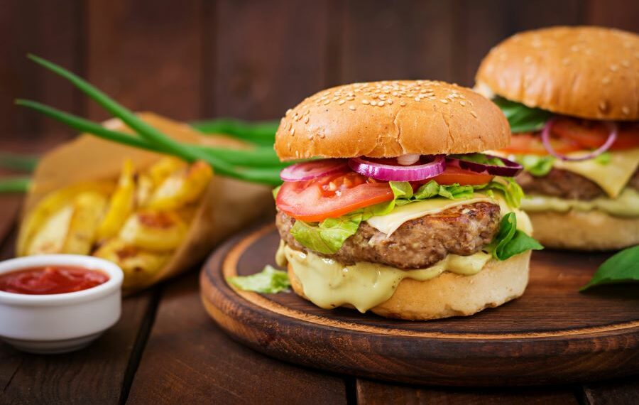 Shopping reúne 7 restaurantes para semana de ofertas em hambúrgueres gourmets