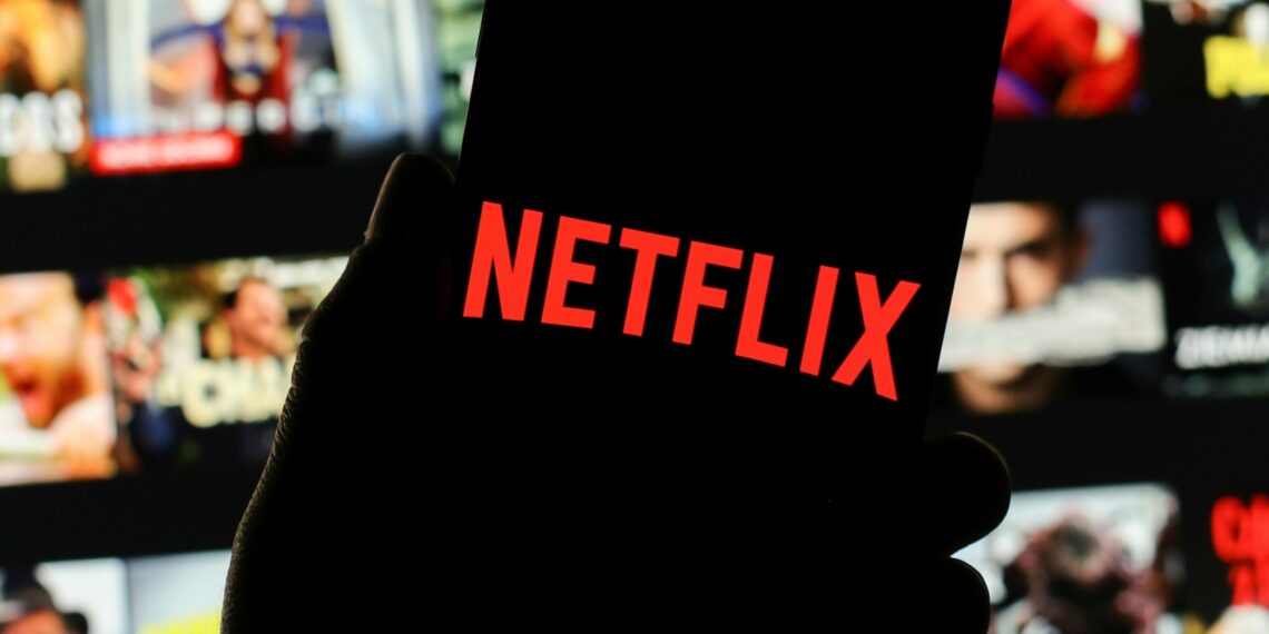 Netflix: Taxa adicional de R$ 12,90 por usuário extra? 