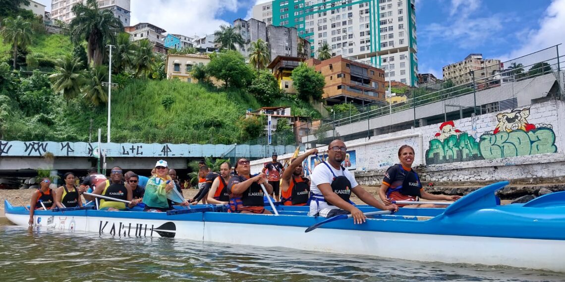 Clube de Canoagem Kaiaulu Va’a estreia categoria PCD da Regata Marcílio Dias