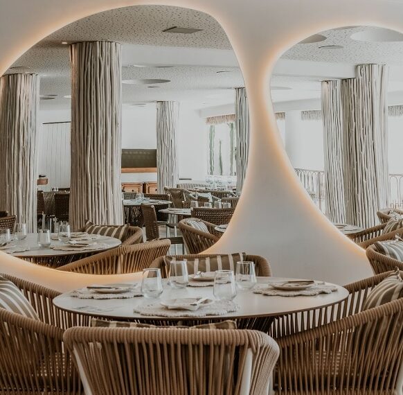 Principote Salvador inaugura espaço climatizado no Dia dos Namorados