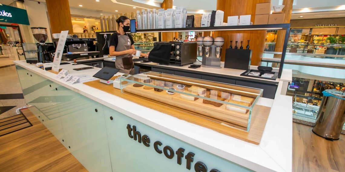 Cafeteria conhecida pelo seu minimalismo, inaugura primeira franquia em Salvador