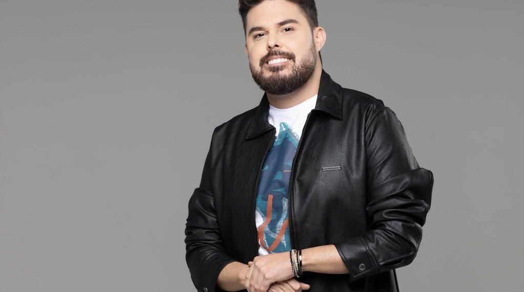 Contando sua história com a cidade de Salvador, Iuna Falcão lança single ‘Silêncio’