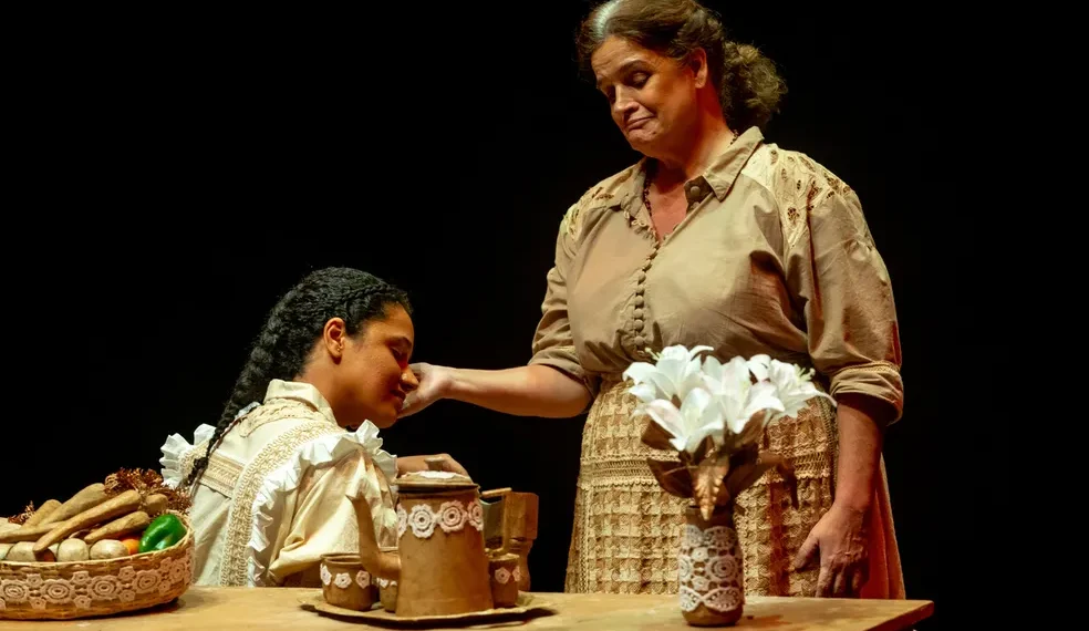 Espetáculo ‘Maldita Seja’ anuncia nova temporada no Teatro Moliére