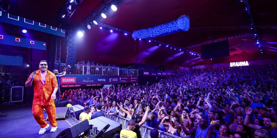 Camarote Club encerra terceira noite de carnaval com shows especiais