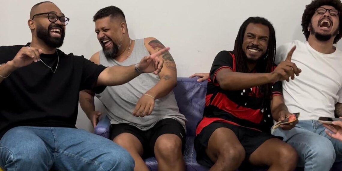 Noite histórica: Vatapá Comedy Club reúne mais de 3 mil pessoas na Concha Acústica do TCA