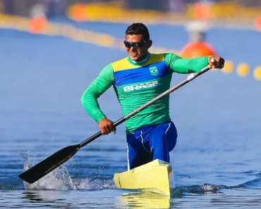 Isaquias Queiroz será Porta-bandeira do Brasil nos Jogos Olímpicos de Paris