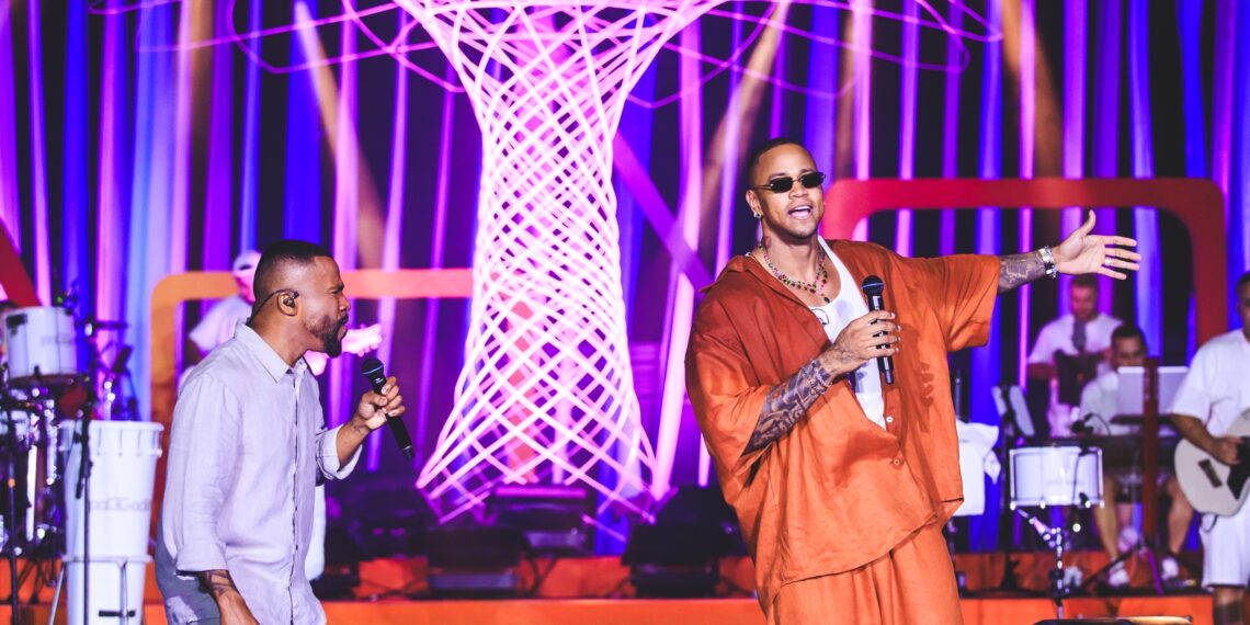 Alexandre Pires participa do PaGGodin e celebra trajetória de Léo Santana