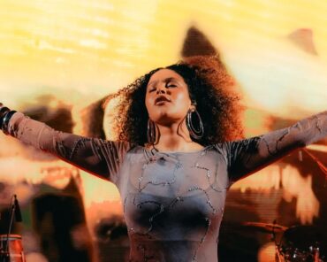 Rachel Reis fez história no MAM Salvador com sold out no Canto da Sereiona