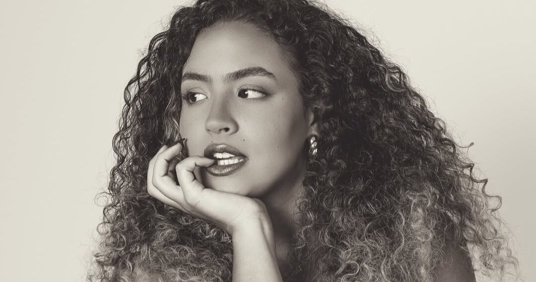 Sofia Pitta comanda after da Lavagem do Bonfim nesta sexta (16) no Rio Vermelho