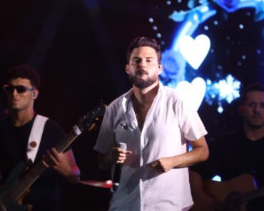 Kart Love emociona público com show em Garapuá (BA)