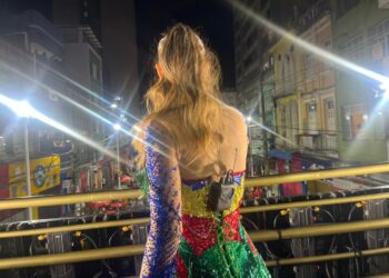 Vina Calmon agitou o Campo Grande na sexta-feira de Carnaval